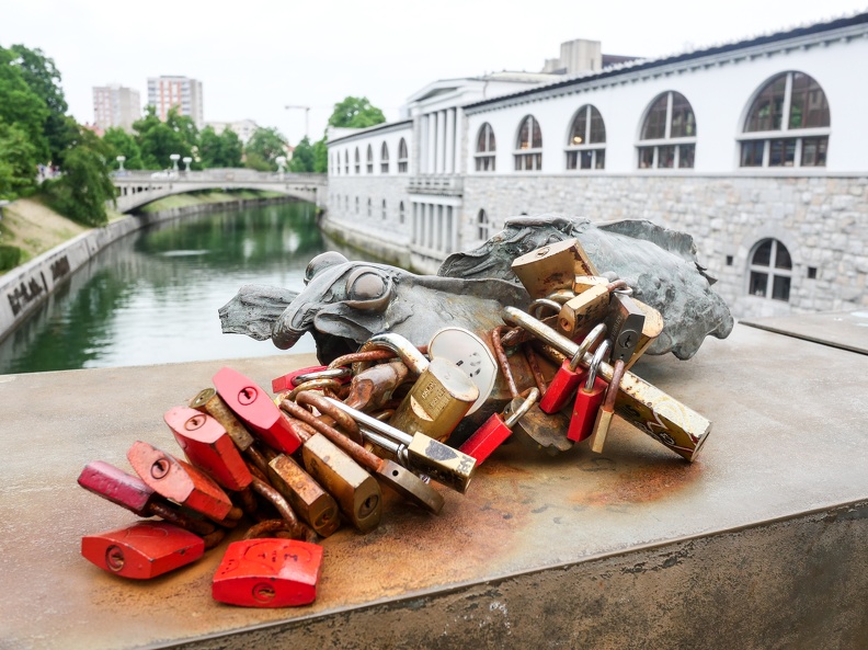 015-016Ljubljana-SL2.jpg