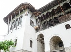P1006912