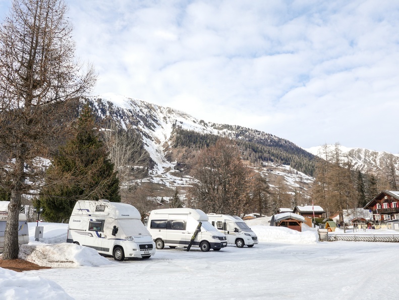Du 13 au 16 février, nous avons pris nos quartiers d'hiver au camping Augenstern de Reckingen dans la Vallée de Conches dite Goms en Haut-valaisan Bivouacs2024bFevrier13-16-03.jpg