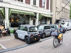 CdCPays-Bas-38c (1730 visits) Remarquez, les petites voitures électriques qui envahissent les trottoirs CdCPays-Bas-38c